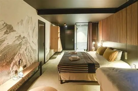 Hotel Mont Nimba Man