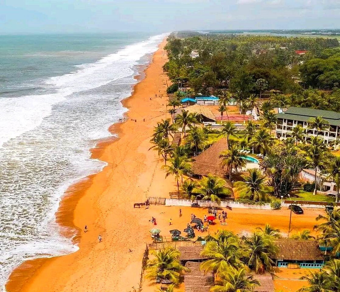 Plage de Grand-Bassam