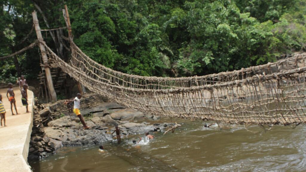 Pont de Lianes de Lieupleu