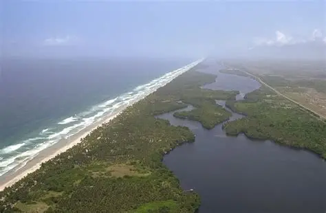 Parc National des Iles Éhotilé